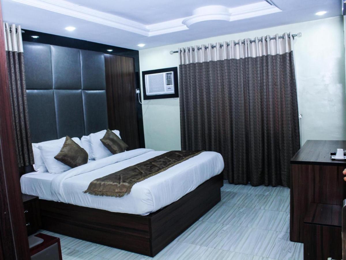 Six Diamond Hotel Ikeja Exterior foto