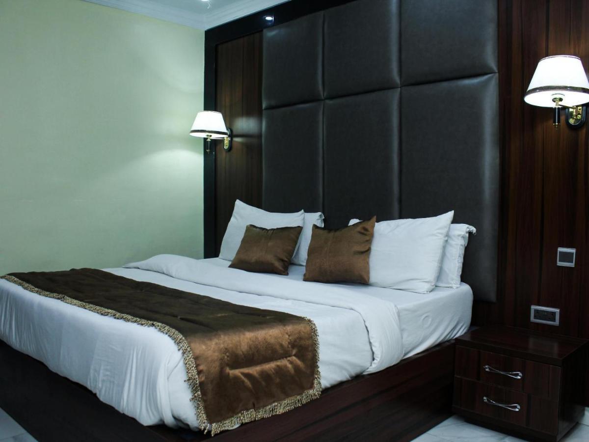 Six Diamond Hotel Ikeja Exterior foto